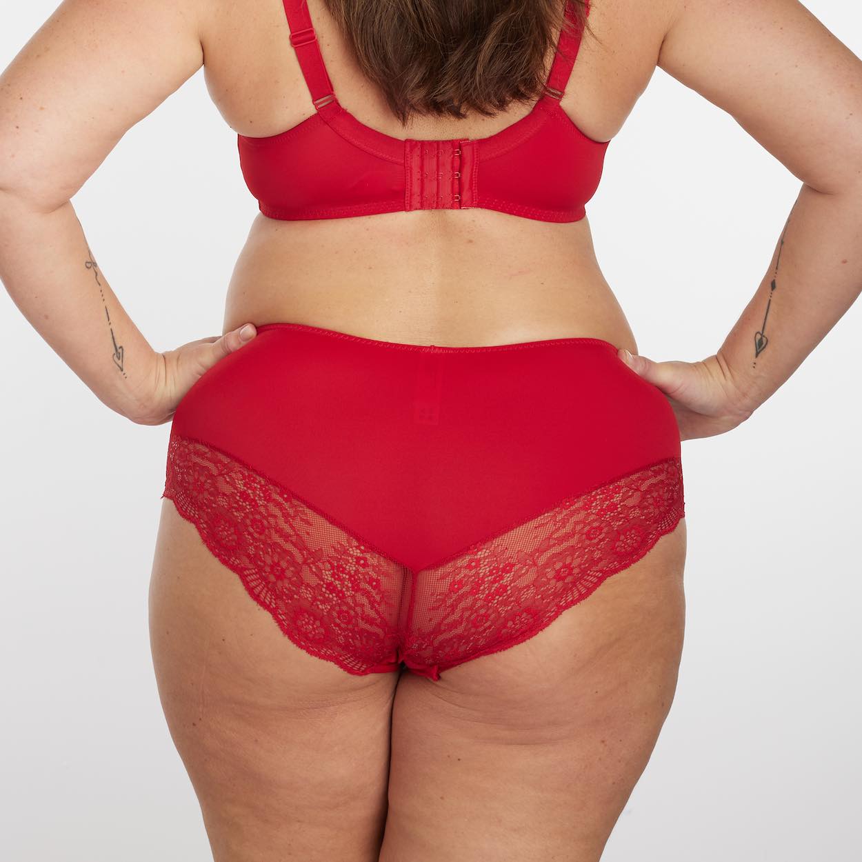 Peony Midi Brief - Savvy Red